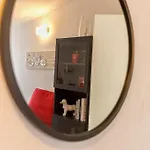 Unique & Strategic Flat, 50m From M4 Station דירה *