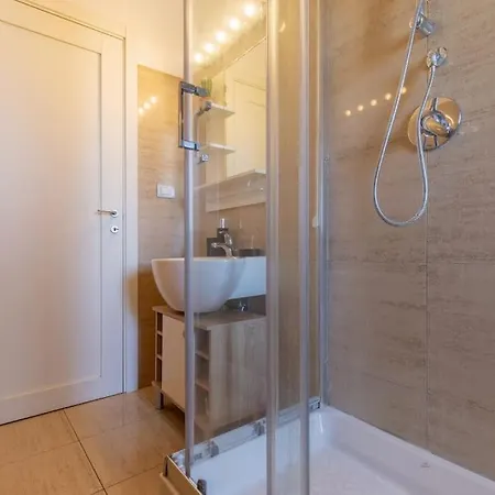 Unique & Strategic Flat, 50m From M4 Station * Milan