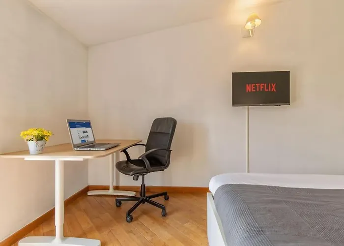 Unique & Strategic Flat, 50m From M4 Station Lägenhet Milano