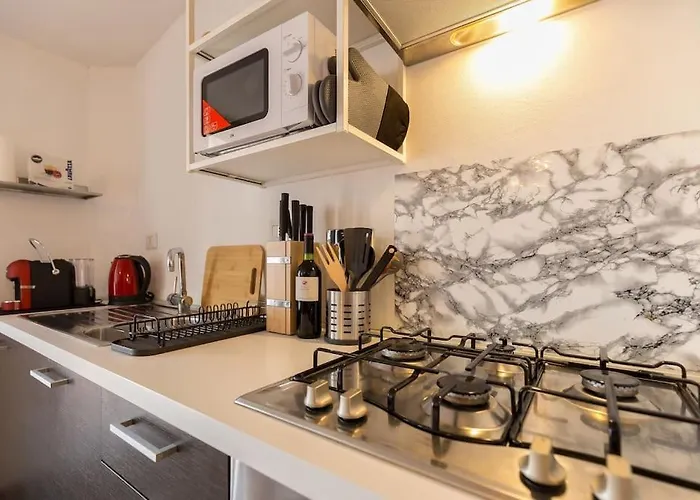 Lägenhet Unique & Strategic Flat, 50m From M4 Station Milano