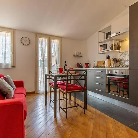 דירה Unique & Strategic Flat, 50m From M4 Station *