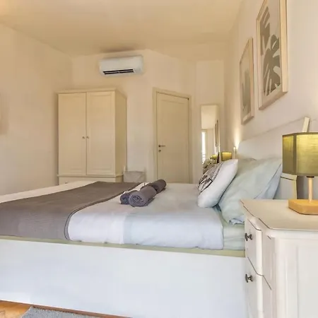 Unique & Strategic Flat, 50m From M4 Station * מילאנו