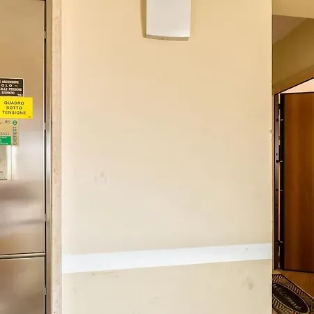 Unique & Strategic Flat, 50m From M4 Station Διαμέρισμα *